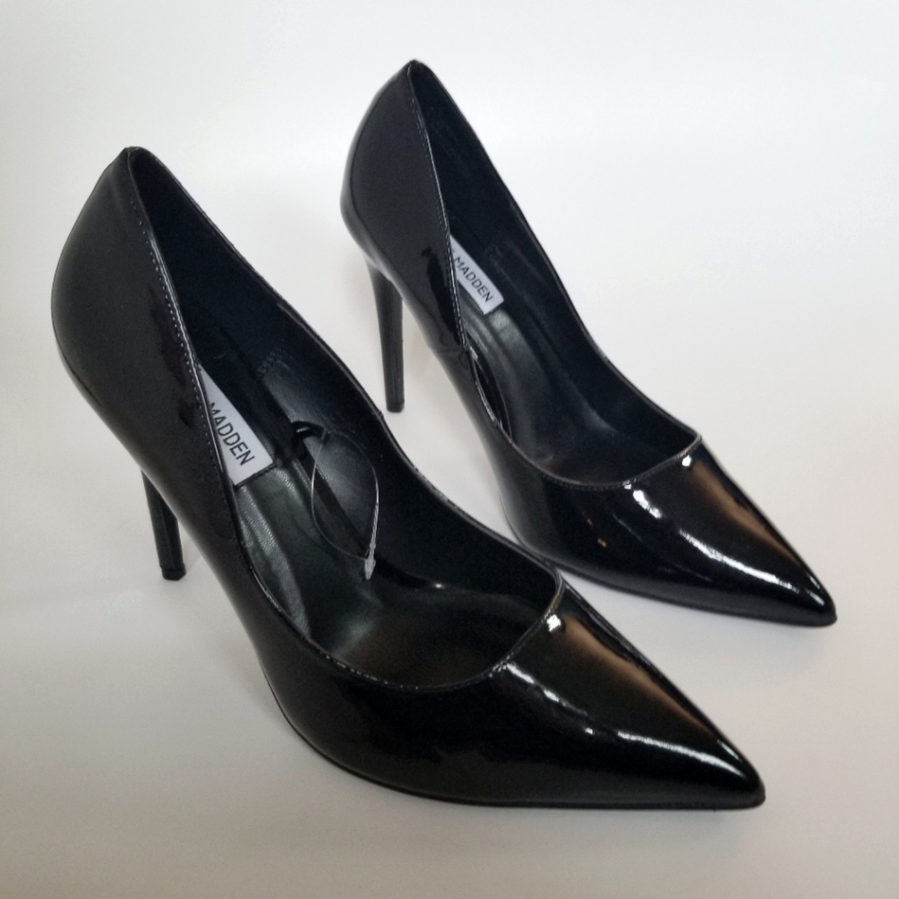 NIB NWOT Steve Madden Altisha black patent 4.25" heels siz 8.5